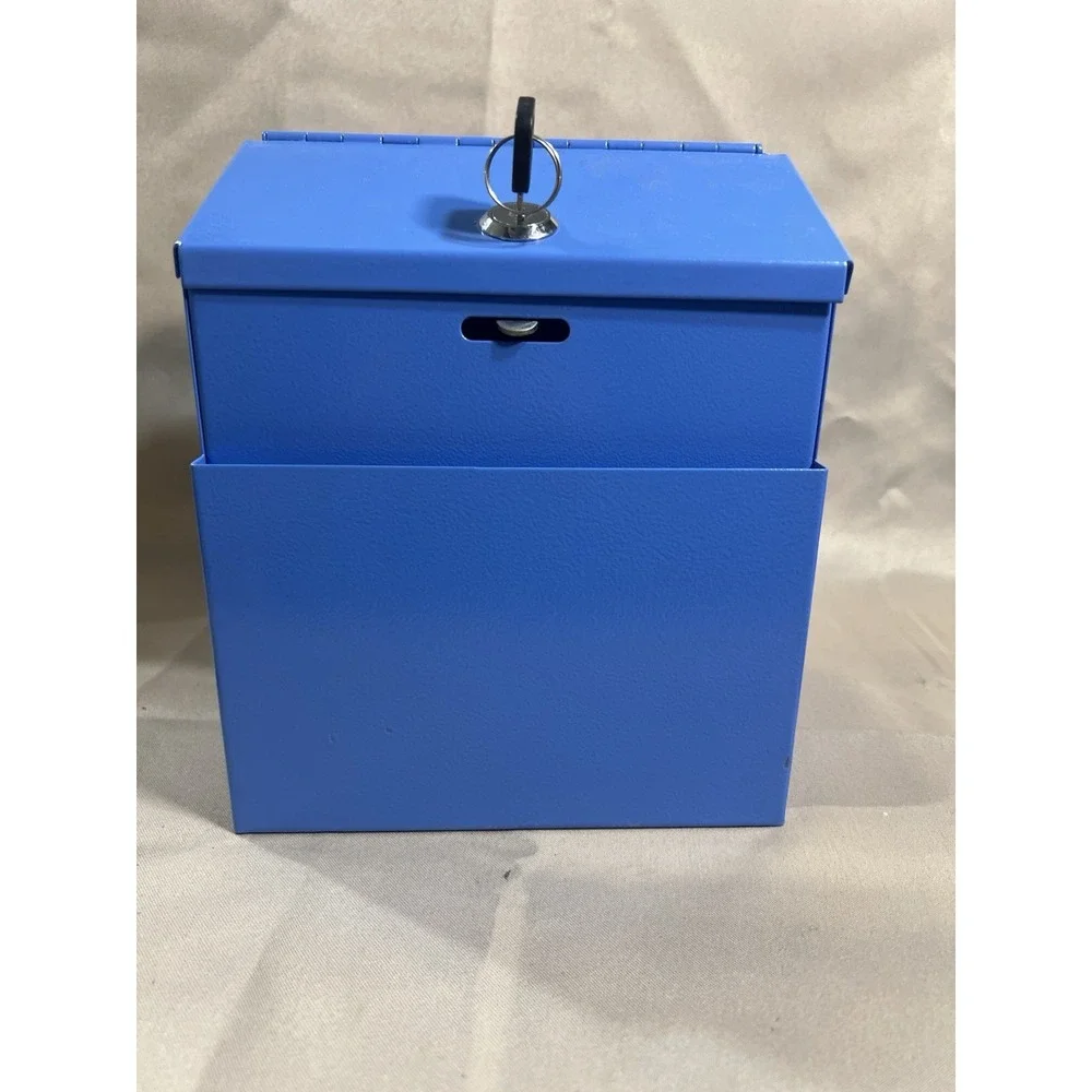 TIP/SUGGESTION/DONATION BOX W/KEY WALL/COUNTER ATTACHMENT HOLES (2507)‎